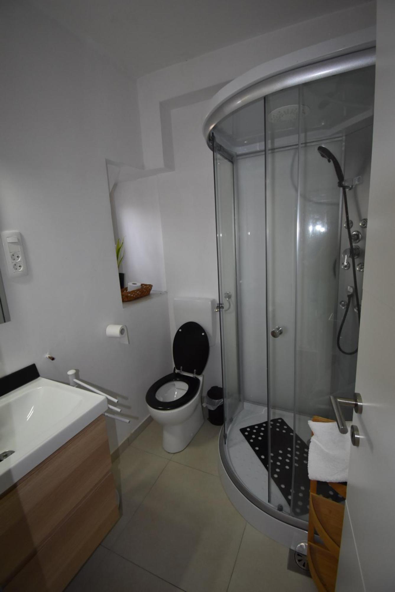 Apartments Free Alps, Massage & Wine Bovec Eksteriør bilde