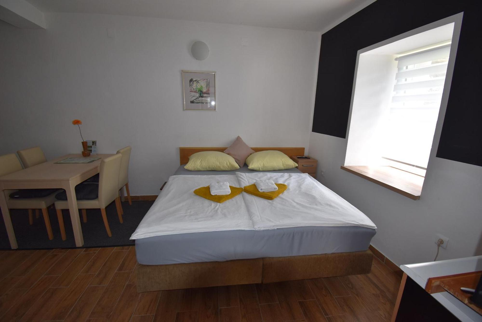 Apartments Free Alps, Massage & Wine Bovec Eksteriør bilde