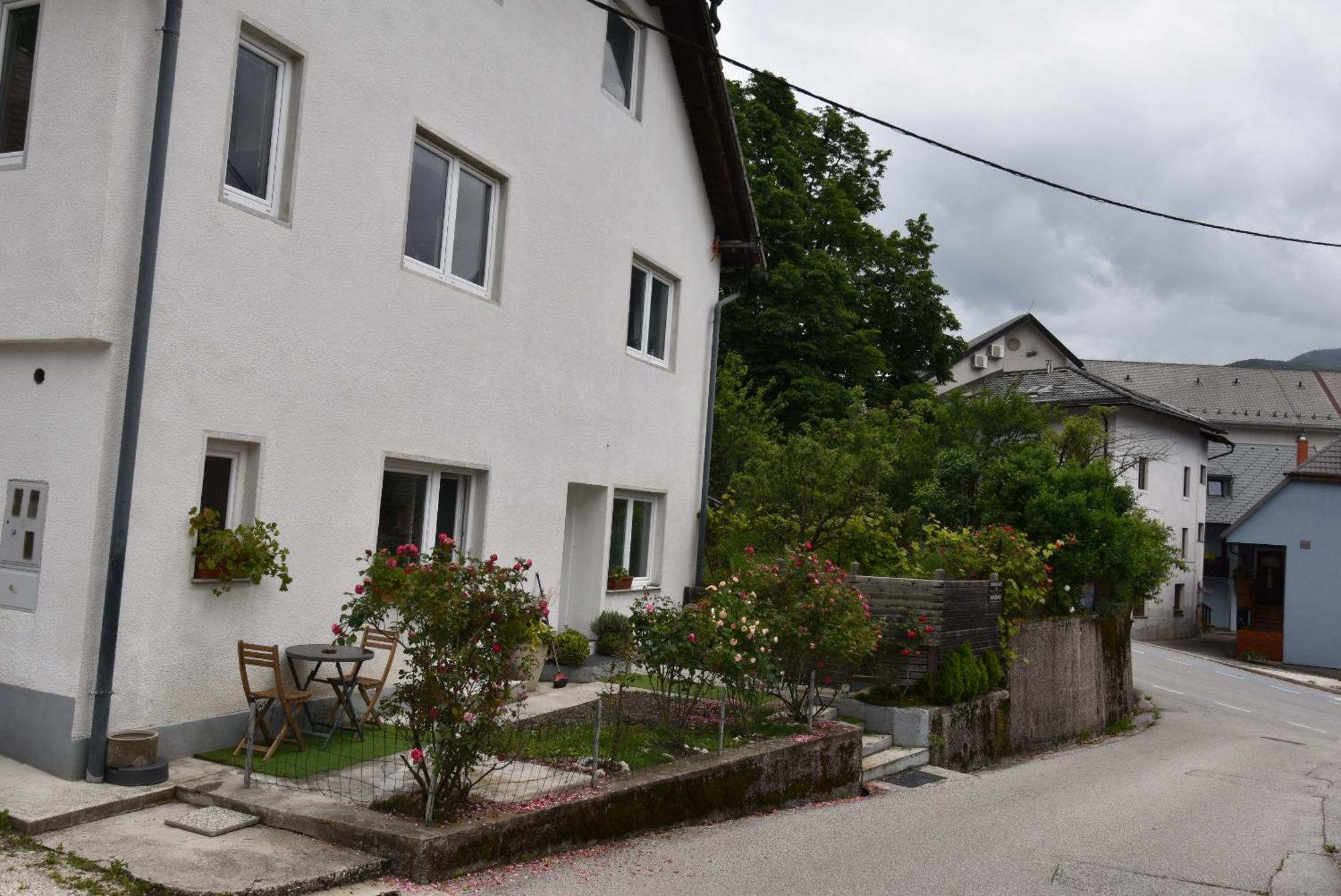 Apartments Free Alps, Massage & Wine Bovec Eksteriør bilde
