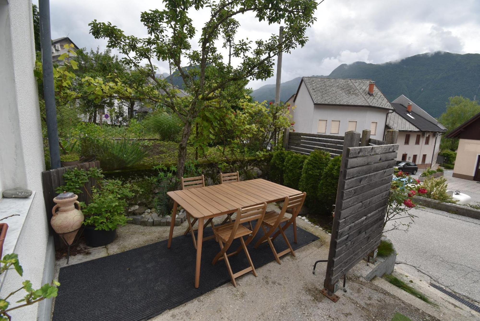 Apartments Free Alps, Massage & Wine Bovec Eksteriør bilde